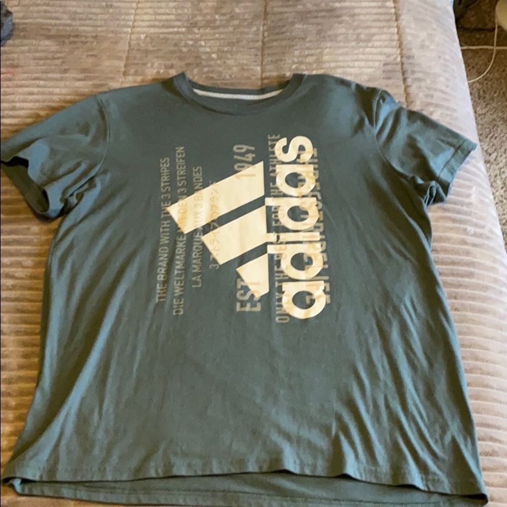 Adidas T-shirt